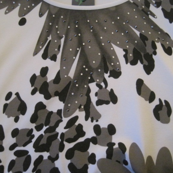 TRICOTTO Printed Top - Picture 3 of 7